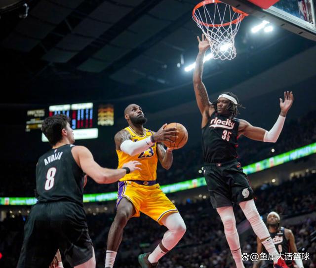 开拓者防守失误频频，遭遇三连败