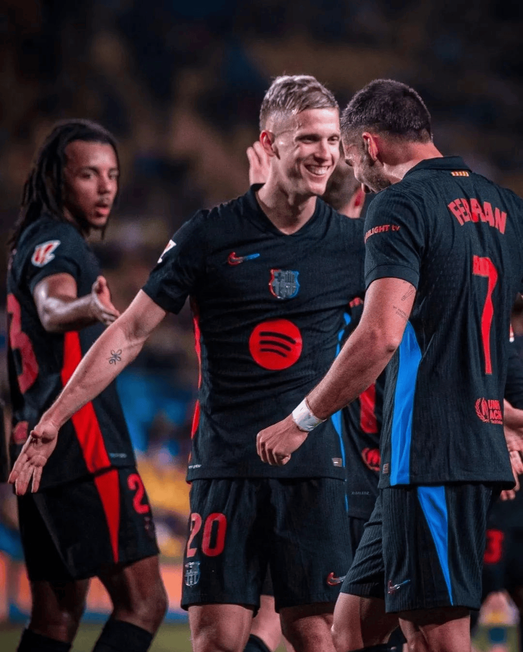 关于弗莱堡球员受伤未能上场仍积极备战的信息