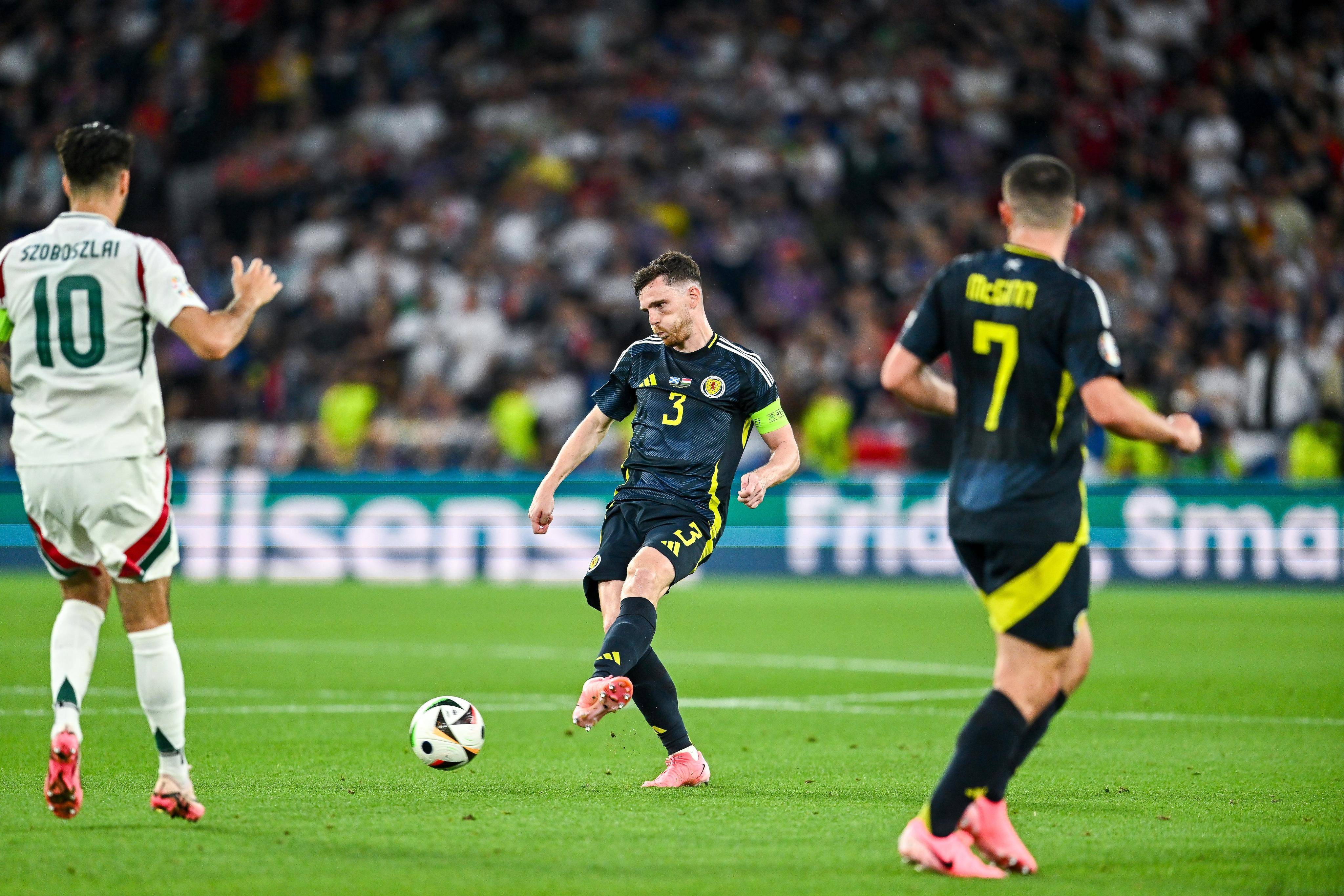 九游体育app-匈牙利国家队战胜对手获得晋级