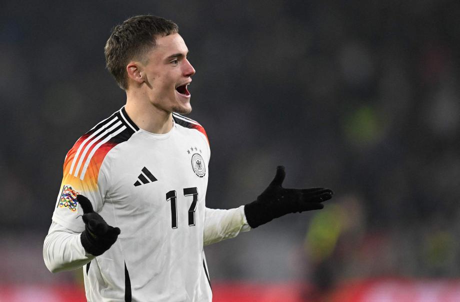 实时报道：欧洲联赛激烈角逐引热议的简单介绍