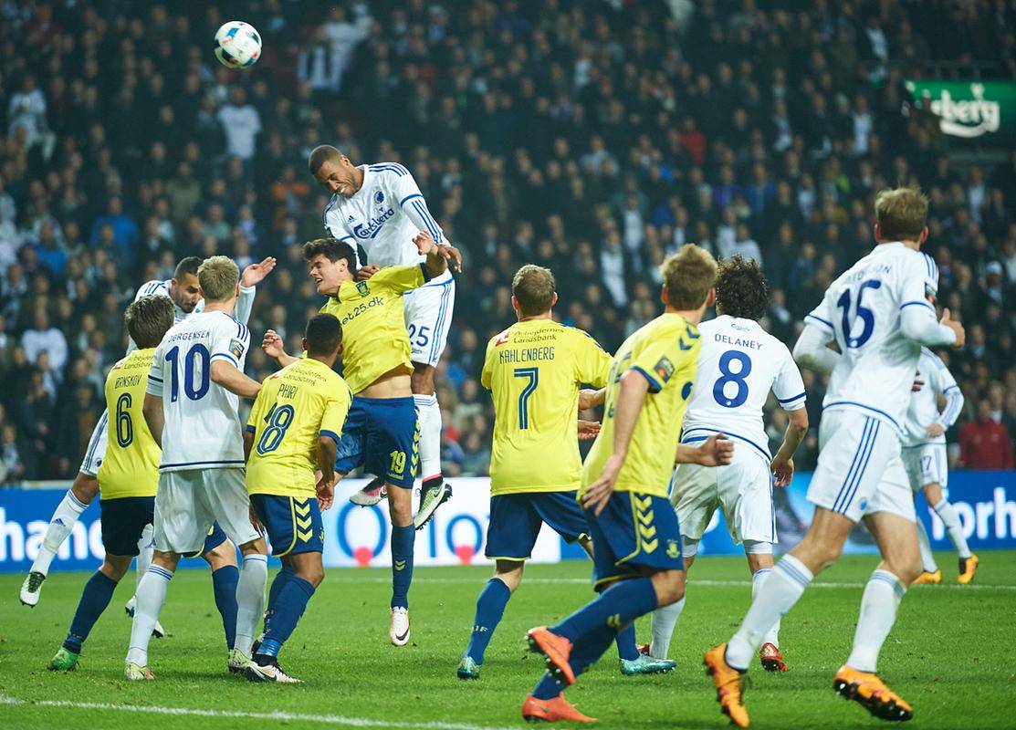 九游体育-包含皇家社会全队备战，志在向前追赶冠军梦的词条