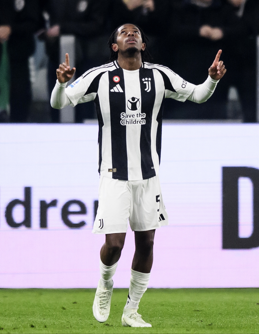 尤文图斯惊险过关，点球险胜