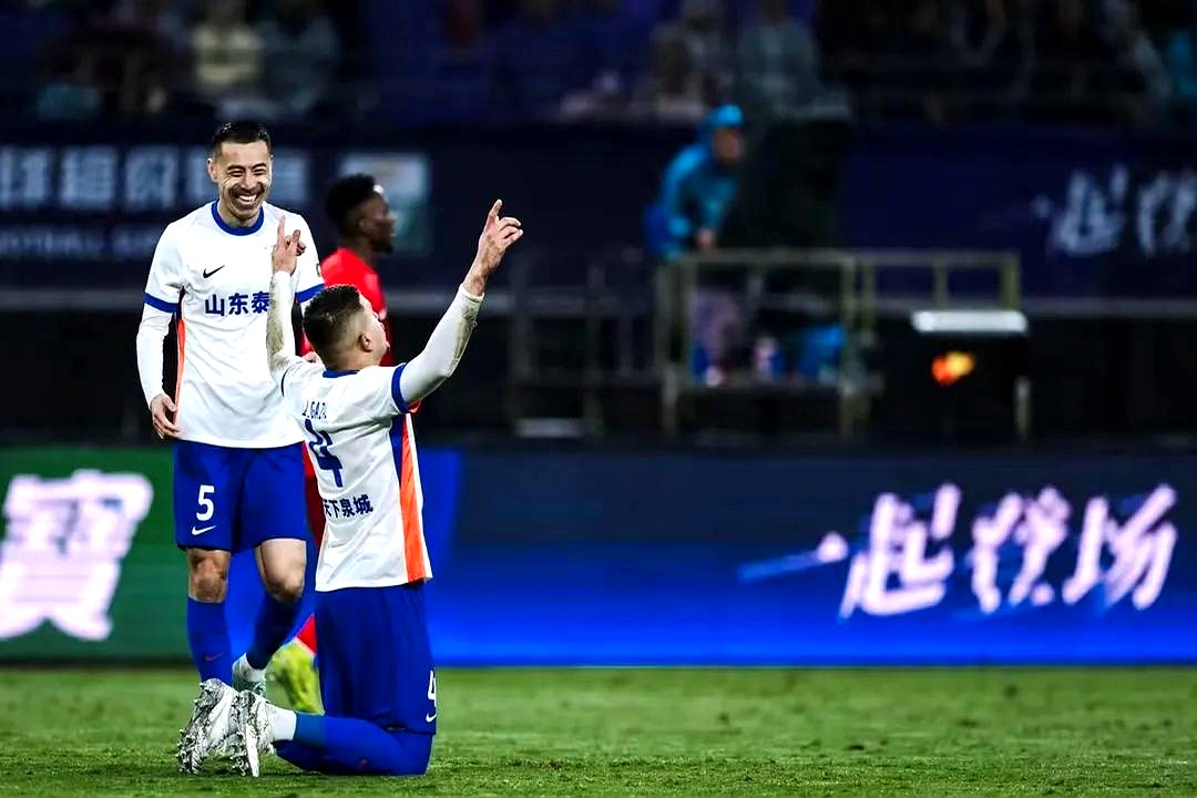 九游体育入口-关键进球诞生于最后一刻，球队奏响胜利凯歌的简单介绍