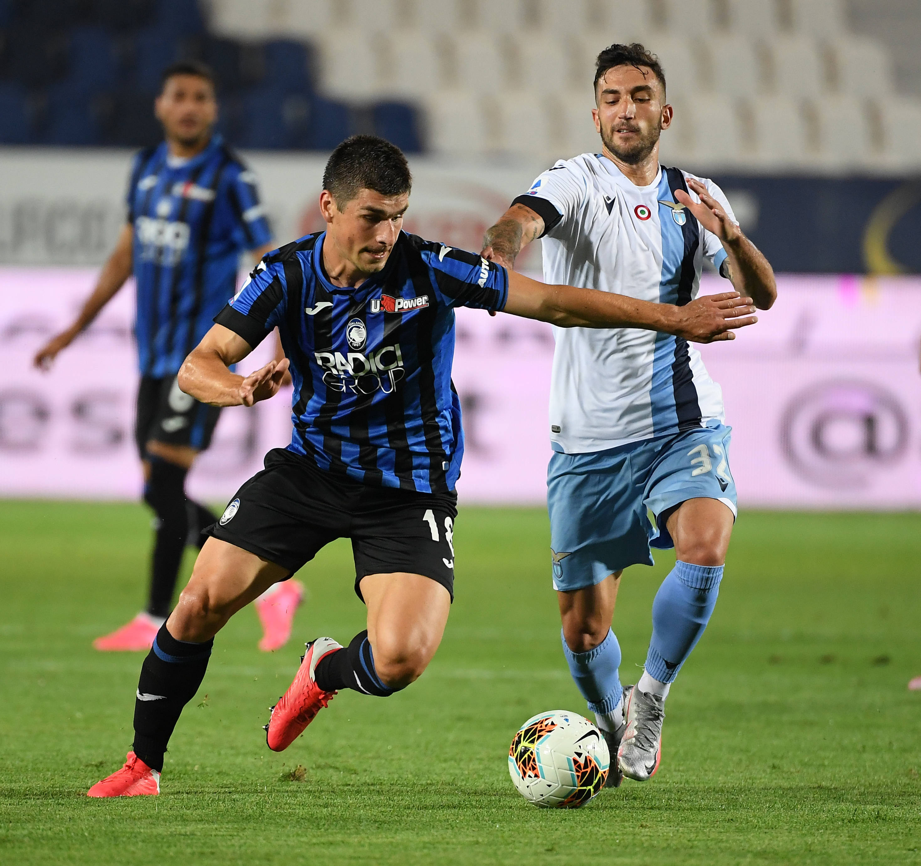 九游体育官方入口-阿特兰大挑战国际米兰，谁能赢得比赛？的简单介绍