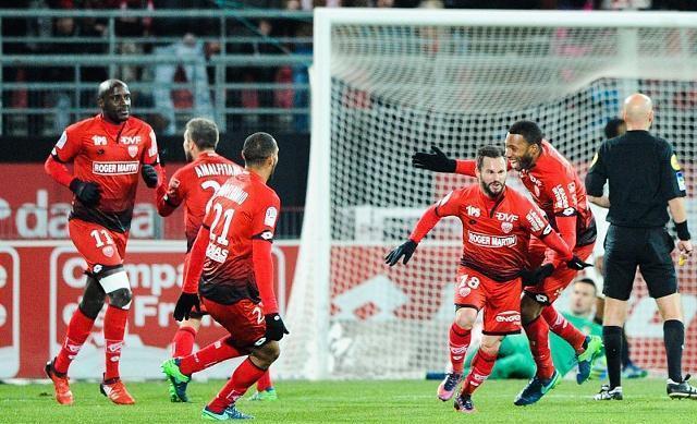 包含第戎主场表现不佳，客场比赛需调整的词条