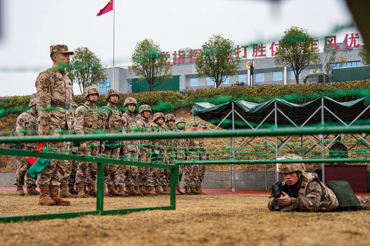 球队备战集训备战充满紧张氛围