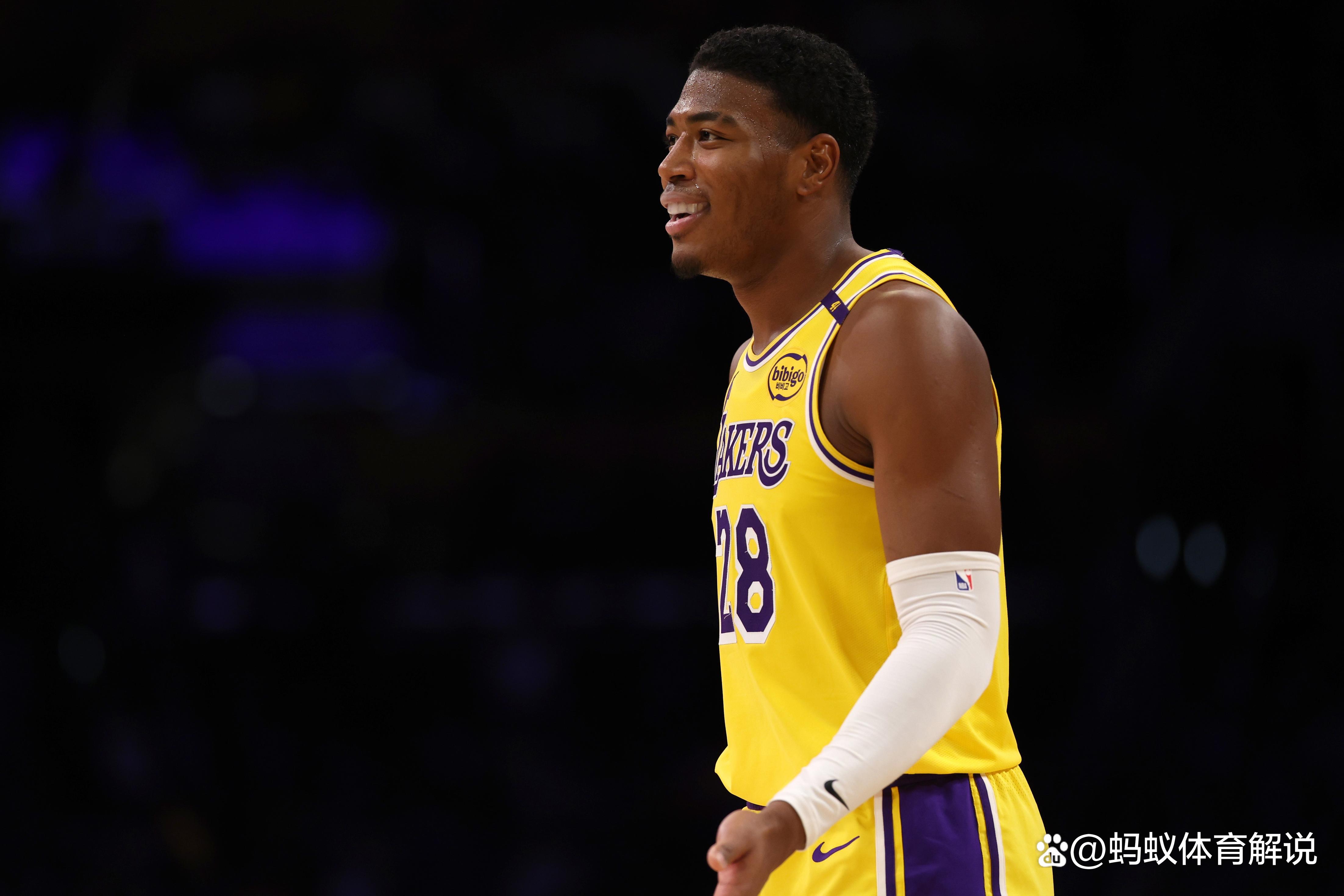 湖人主场惨败开拓者，系列赛落后的简单介绍