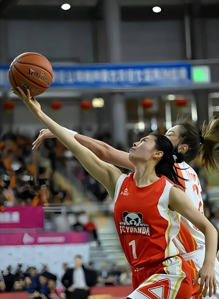 九游体育官网-南美女篮赛场纷繁呈现，实力悬殊显现的简单介绍